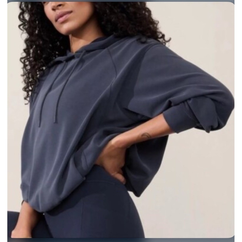 NWT Athleta Seasoft Bubblehem Hoodie Gray Athleisure Comfort Athletic - Size XXS